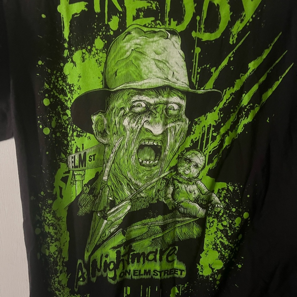 Hot Topic Freddy Krueger Black and Green Tee